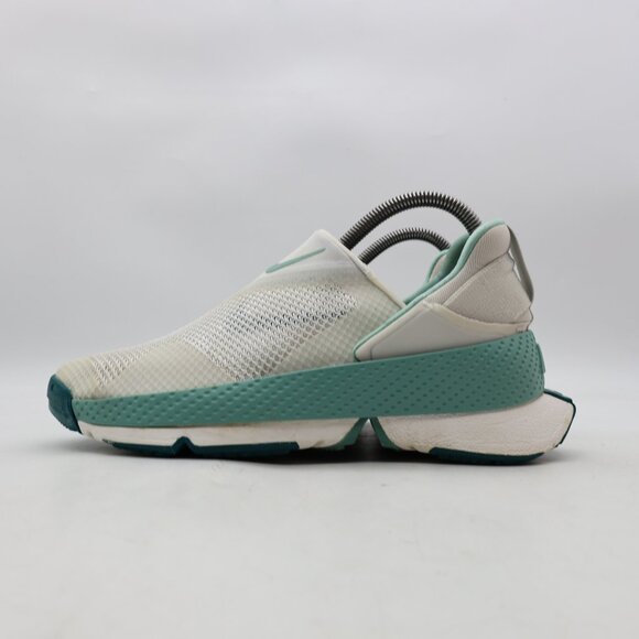 Nike GO FlyEase Women's Size 7 Low Running Shoes Summit White Geode DR5540-013 - Picture 4 of 10